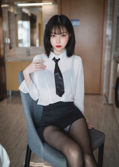 张津瑜吕知樾三部曲在哪里看_BD英语超清在线观看