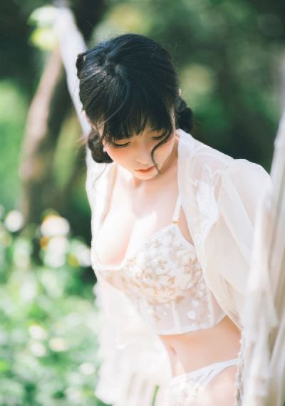 尤里和露珠在线_剧情片日韩电影在线
